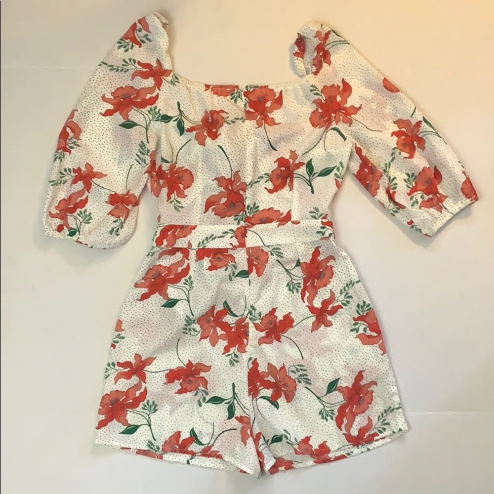 Love + Harmony Floral Romper Size Medium
